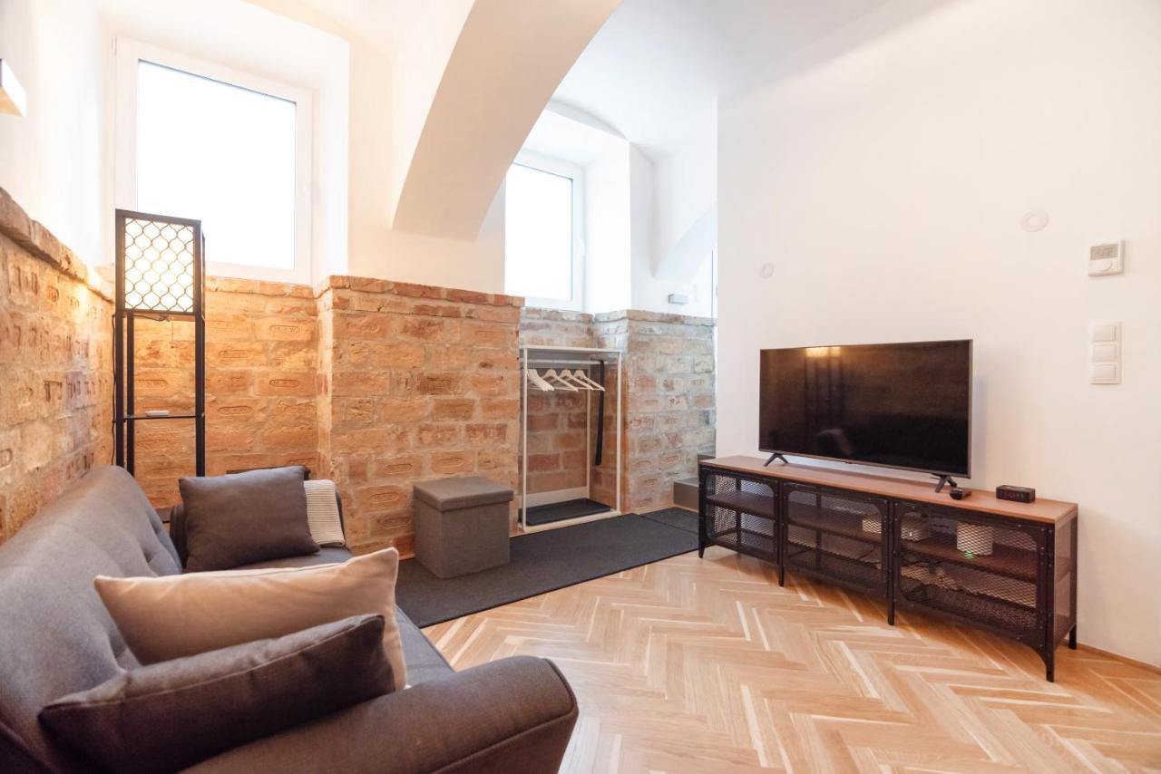 Der Fuchsbau - Neu, Kuschelig Und Zentral Im Gruenen Apartment Vienna Exterior photo