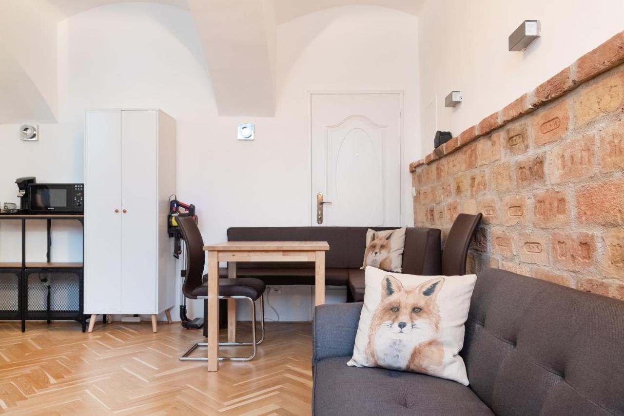 Der Fuchsbau - Neu, Kuschelig Und Zentral Im Gruenen Apartment Vienna Exterior photo