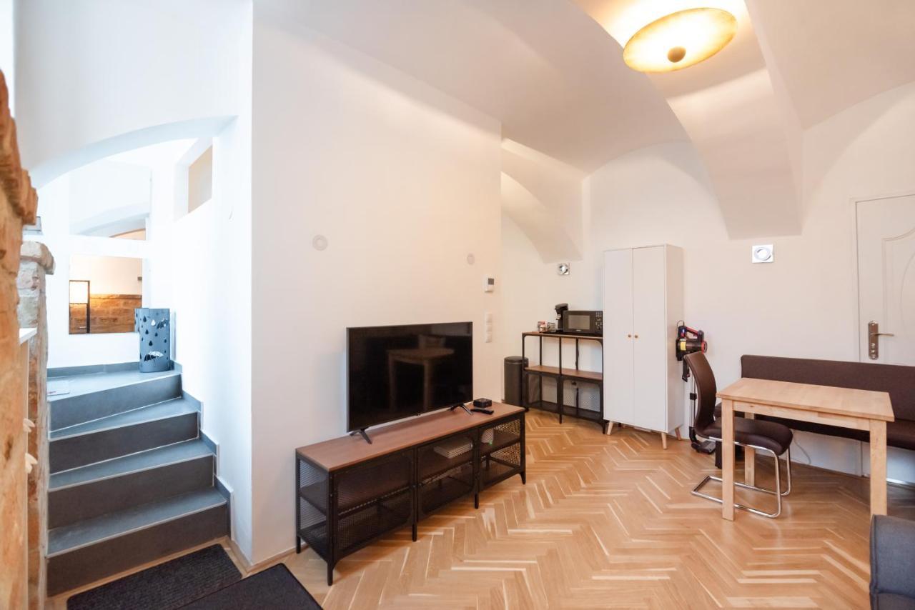 Der Fuchsbau - Neu, Kuschelig Und Zentral Im Gruenen Apartment Vienna Exterior photo